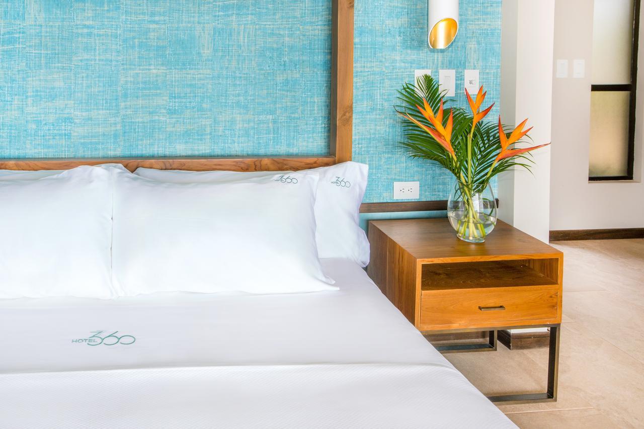 אוחוצ'אל Hotel Three Sixty - Adults Only מראה חיצוני תמונה